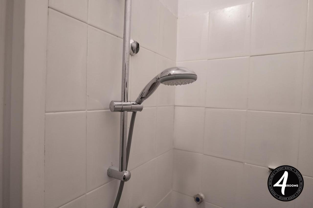 4 Rooms 普罗夫迪夫 外观 照片