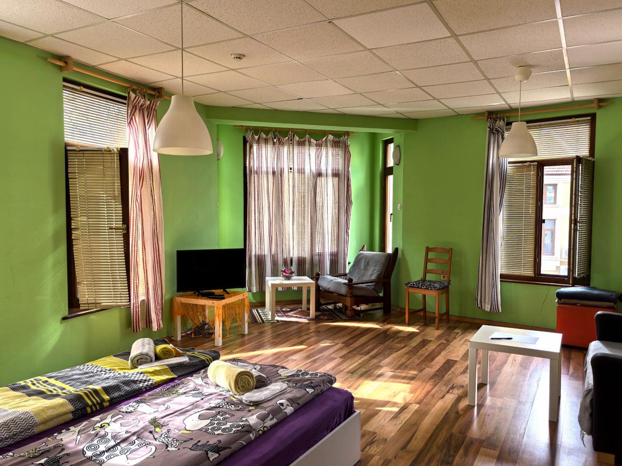 4 Rooms 普罗夫迪夫 外观 照片