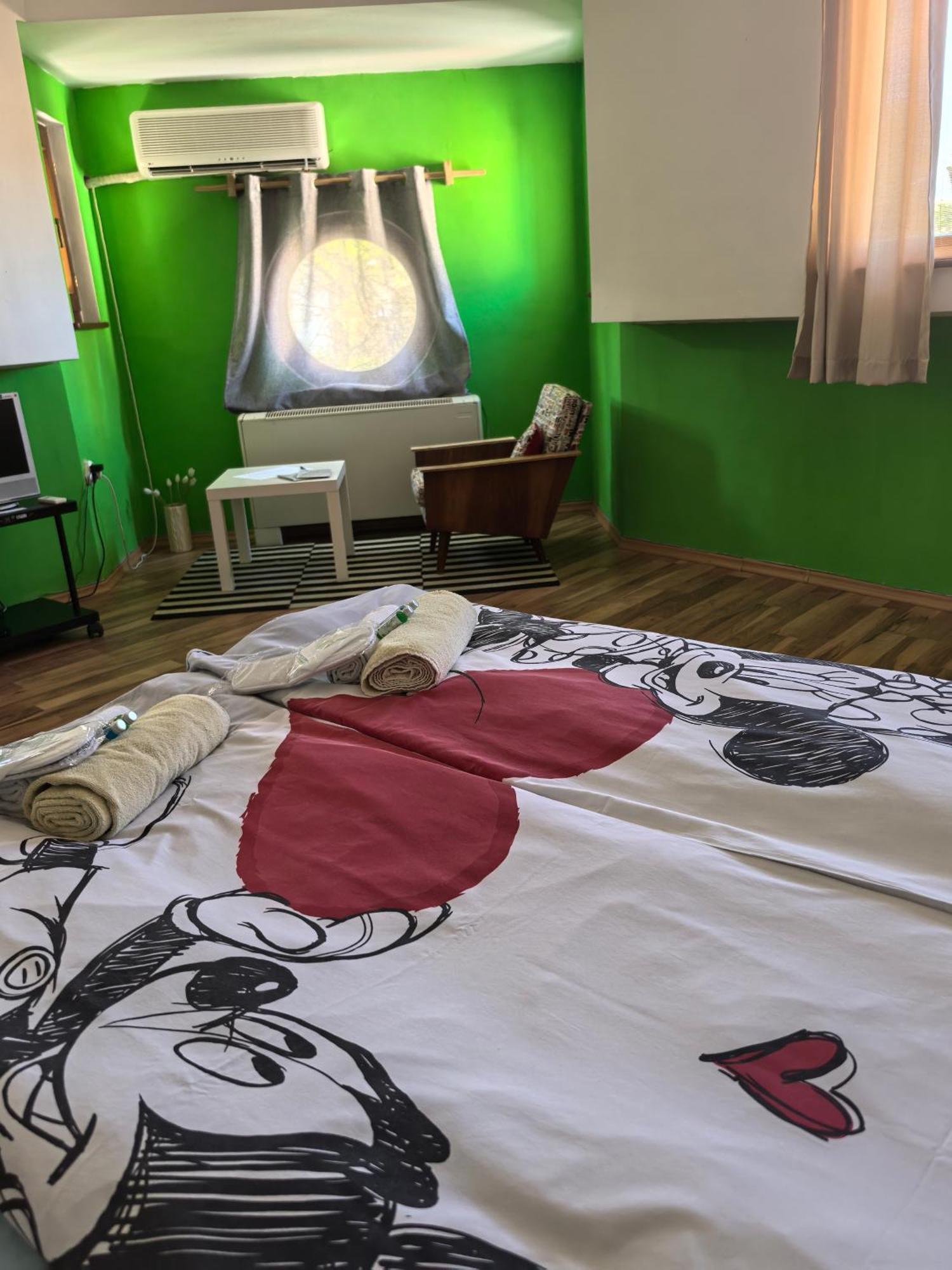 4 Rooms 普罗夫迪夫 外观 照片